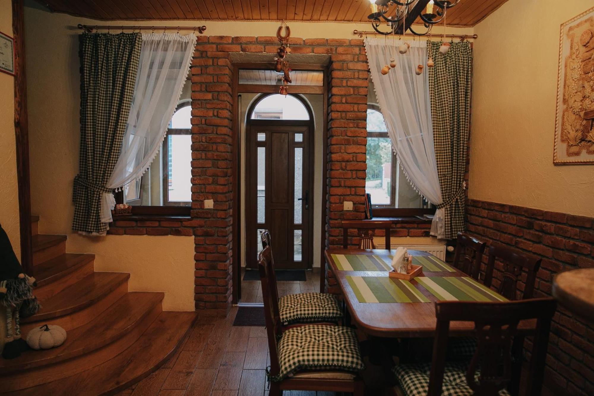 Villa Dereviy Yaremche Exterior foto
